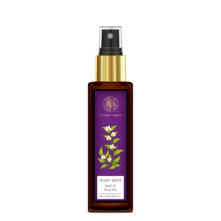 Body Mist Oudh and Green Tea