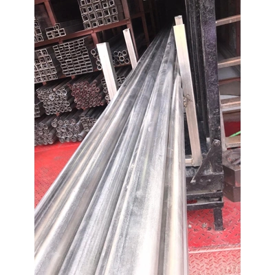 Stainless steel round pipe and square pipe