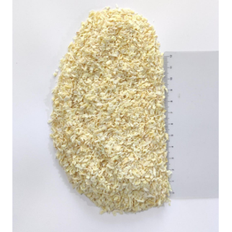 Dehydrated white onion minced