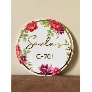 Red and Pink Floral Nameplate - Circle