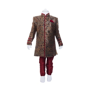 ETHNI KS NEU - RON Kurta and Pyjama Set: Black and Maroon