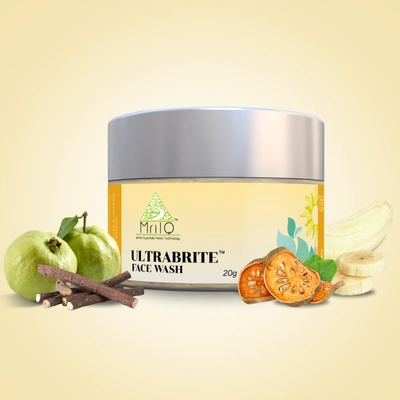 Ultra Brite Face Wash | Brightening Vitamin C enriched | Daily Use | Normal , Mature, Dry, Combination Skin