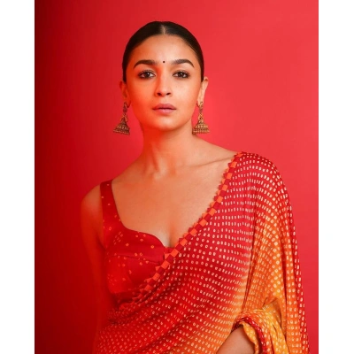 Alia Bhatt Bollywood Style Satin Silk Saree with Digital Print - Georgette Silk Saree