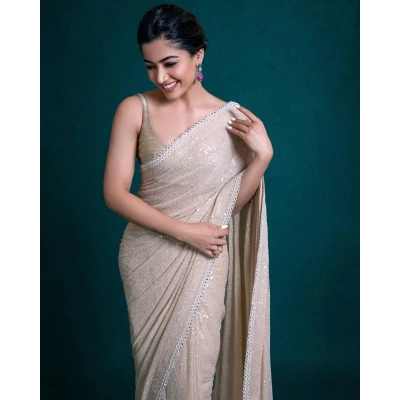 Exquisite Embroidered Bollywood Georgette Saree with Sequin Details