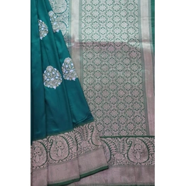 Dark Green Kadhua Flower Boota Handloom Banarasi Saree