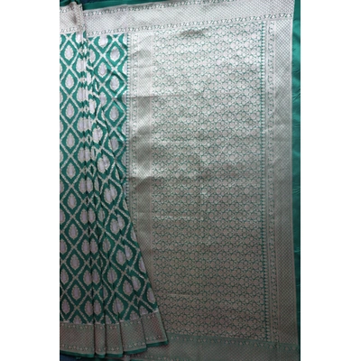 Dark Green Diamond Banarasi Handloom Saree