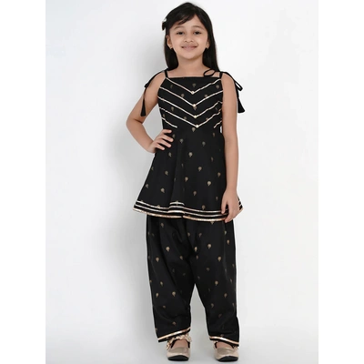 Bitiya by Bhama Girls Black Embroidered Kurti with Salwar