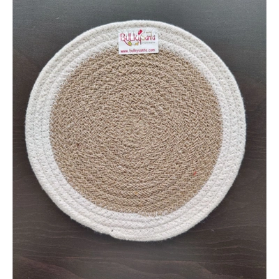 BulkySanta Cotton Place mats 22 cm (9") Round Table Mats, Heat Resistant, Reversible Use, Washable (White-Brown)