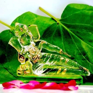 craftfry Beautiful Resting Stylish Crystal Glass Ganesha / Gannu ji fro Car Dashboard , home & Office Decor Glass Decorative Showpiece - 6 cm (Glass, Multicolor)