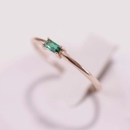 Baguette Shape Emerald 14K Solid Gold Ring Dainty Stacking Minimal Delicate Ring Light Weighted Prong Setting Precious Stone Handmade Ring