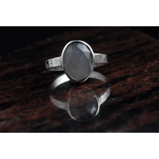 Grey Moonstone Studded Hammered Textured 925 Sterling Silver Ring Classy Collection, Rose Cut Stone Ring Semi Precious Gemstone Ring