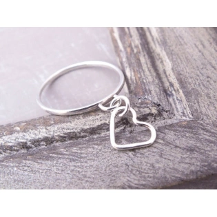 925 Sterling Silver Solid Skinny Plain Band Tiny Heart Charm Ring Handmade Dainty Stacking Love Ring Simple Minimalist Women Ring