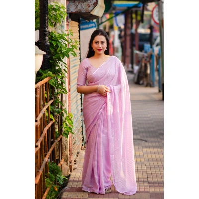 Levender soft chiffon indian saree Gota patched temple border. Paired Banarasi silk blouse for festival special saree fore women