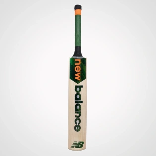 New Balance DC 370+ Kashmir Willow Cricket Bat