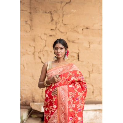 Pure Banarasi Katan Jangla Alfi Handloom Silk Saree - Exquisite Silk Craftsmanship & Scallop Border Detailing