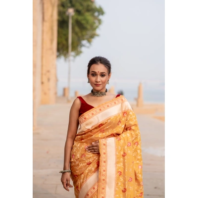 Pure Banrasi Kadhwa Meena Jall Handloom Saree