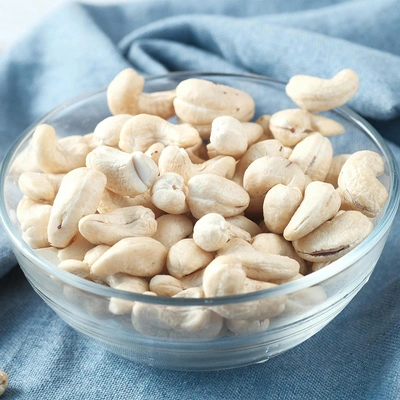 Cashew Nuts W240