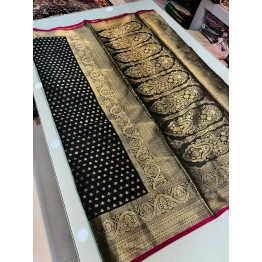 YNF Kanchipuram Pure Silk Saree: Ethereal Elegance with Gold Jari