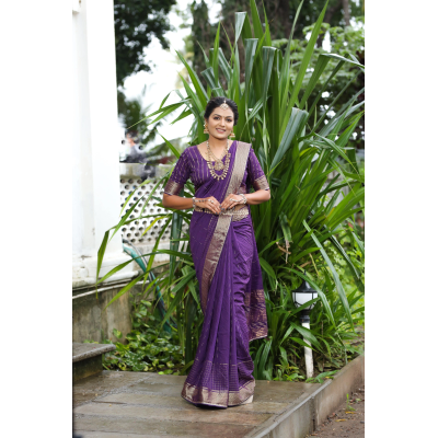 YNF Rich Jacquard Saree with Woven Blouse - 6.3m