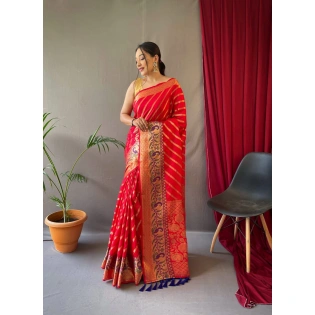 Pure Silk Zigzag Weave Saree with Rich Pallu and Brocade Blouse