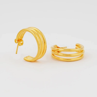 Minimal Hoop Earrings