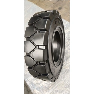 BLACK SOLID TYRES : RIB/LUG Type