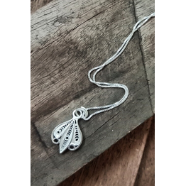 Gonasika Silver Linings Chic Silver Filigree Handmade Pendant and Chain