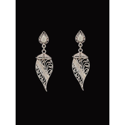 Gonasika Shell Earrings