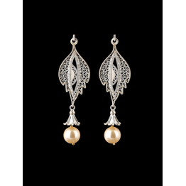 Gonasika Leafy Pearl Earrings