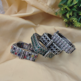 Gonasika MEHVEESH Silver Replica Square Bangles