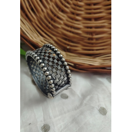 Gonasika Silver Lookalike Bangle