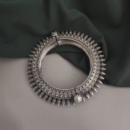 Gonasika Silver Replica Rajnandini Bangle