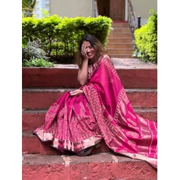 TRADITIONAL INDIAN HANDLOOM SAREE - ORIGINAL DESIGN