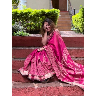 TRADITIONAL INDIAN HANDLOOM SAREE - ORIGINAL DESIGN