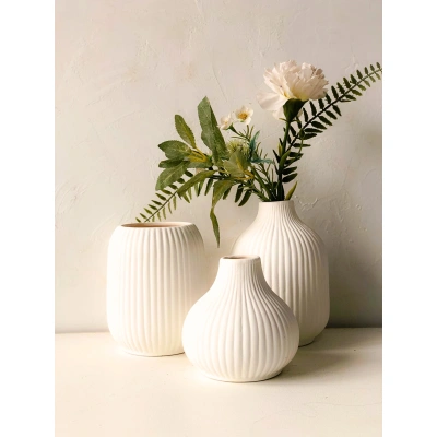 3 Flower vase