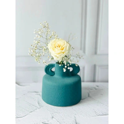 Ceramic flower vase