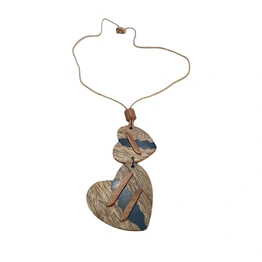 LONG WOODEN HEART SHAPE NECKLACES